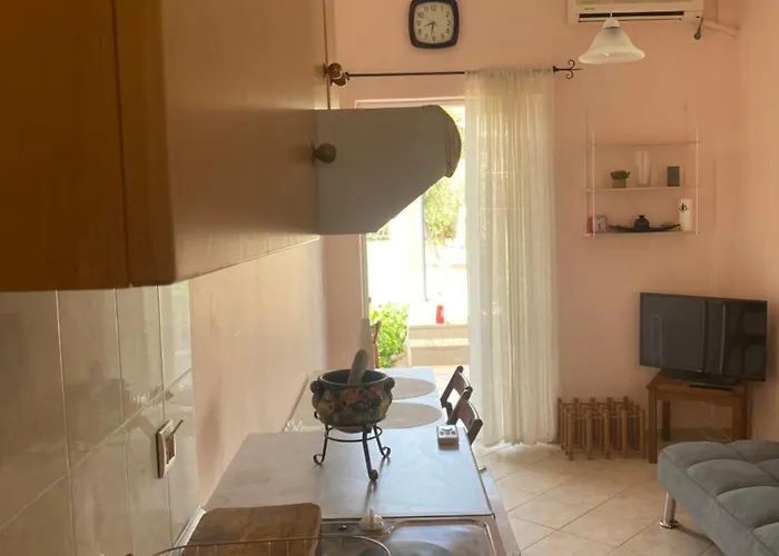 Ilisia Neapoli Apartments 2