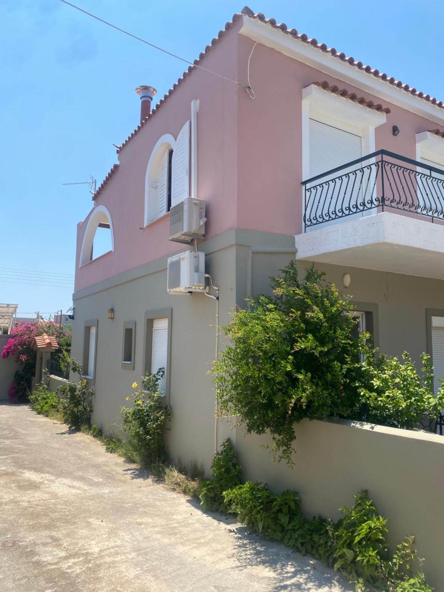 Ilisia Neapoli 2 Apartment *