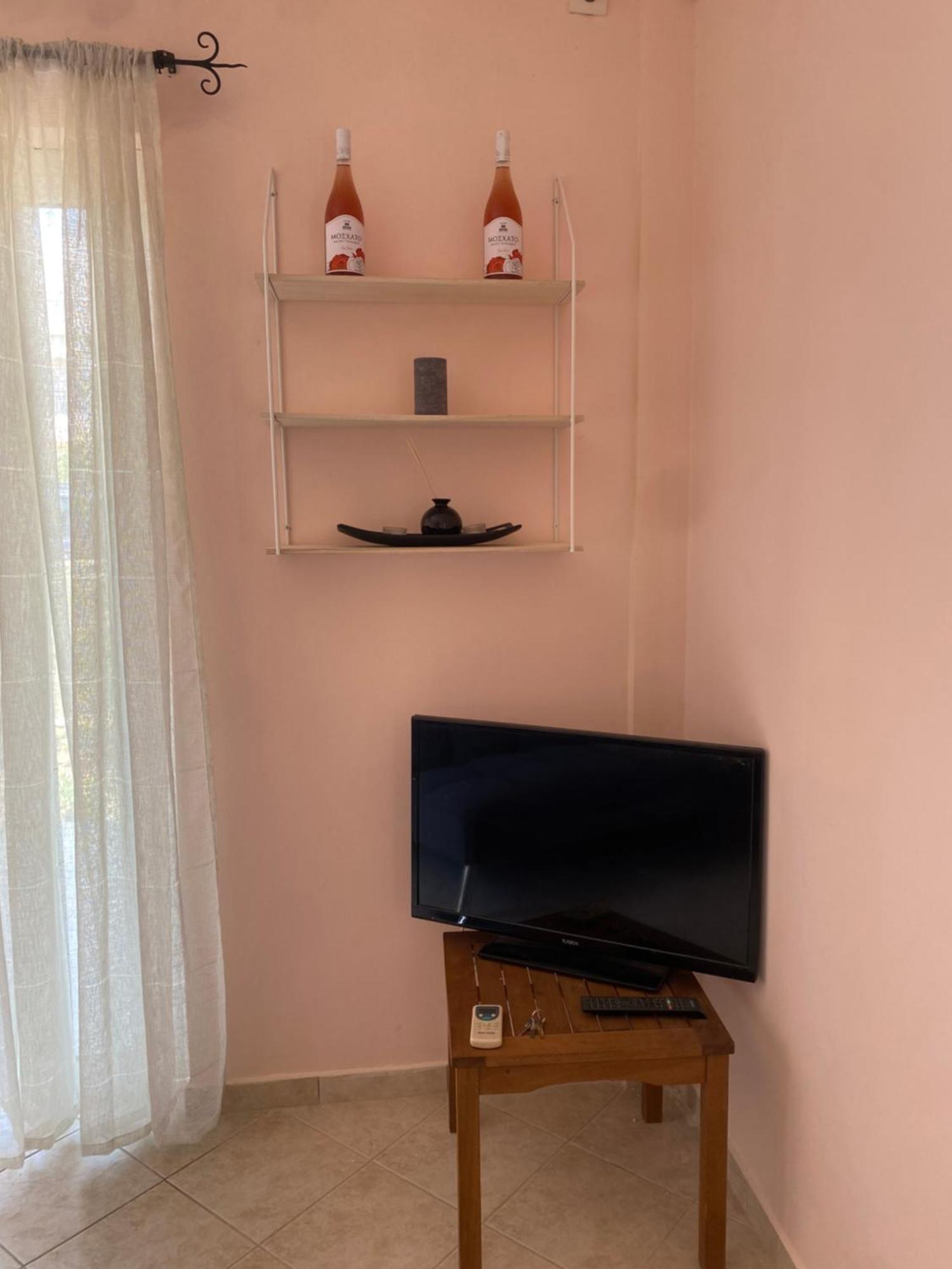 Apartment Ilisia Neapoli 2 *